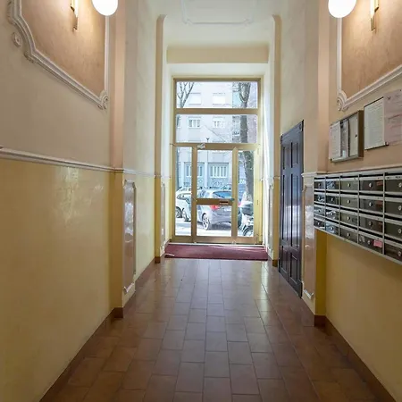 Daire Charming Modern Near Argonne Milano
