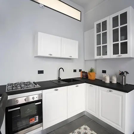 Daire Charming Modern Near Argonne Milano