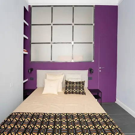 Charming Modern Near Argonne Milano